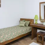 Pet Friendly In *