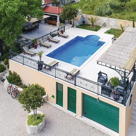 Pet Friendly In Casa de Férias Orebić