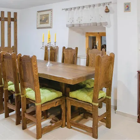 Pet Friendly In * Orebic